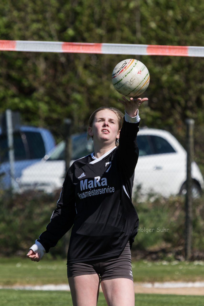 Bild 436 - Faustball Frauen Wiemersdorf